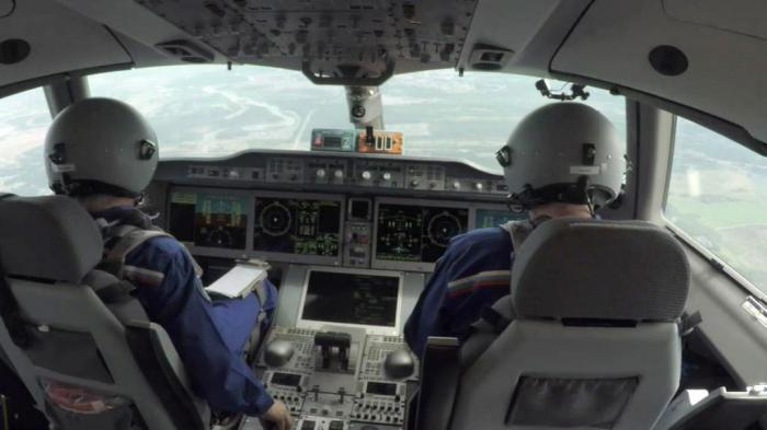 Первый полёт авиалайнера МС-21 состоялся