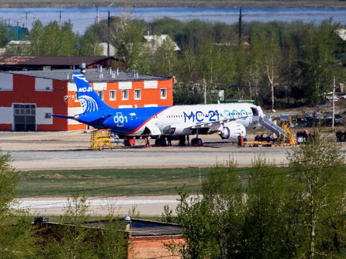 Первый полёт авиалайнера МС-21 состоялся